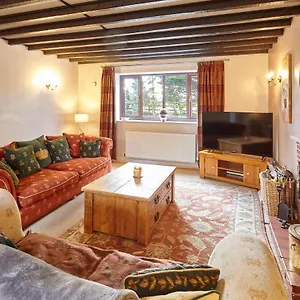  Holiday home Host & - Larpool Mews